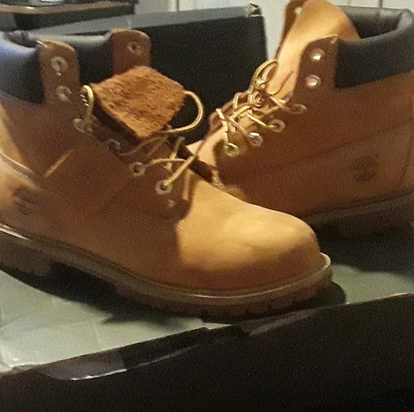 Timberlands - Picture 2 of 2